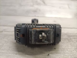 bontott BMW 3 E91 Bal első Ajtóhatároló