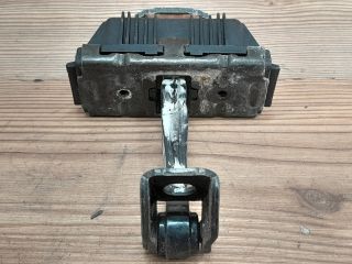 bontott BMW 3 E91 Bal első Ajtóhatároló