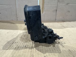 bontott BMW 3 E91 Bal első Ajtózár