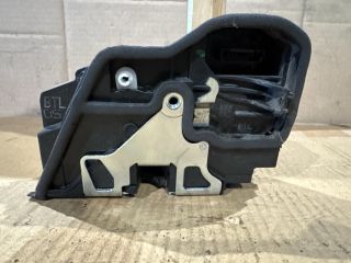 bontott BMW 3 E91 Bal első Ajtózár