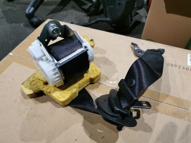 bontott BMW 3 E91 Bal első Biztonsági Öv