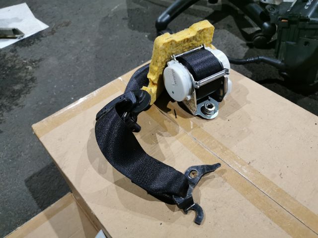 bontott BMW 3 E91 Bal első Biztonsági Öv