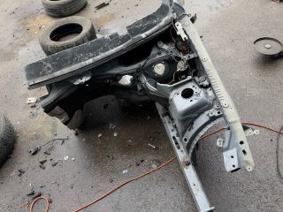 bontott BMW 3 E91 Bal első Negyed Karosszéria Csomag