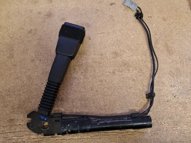 bontott BMW 3 E91 Bal első Övfeszítő