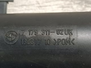 bontott BMW 3 E91 Bal Fényszórómosó Fúvóka