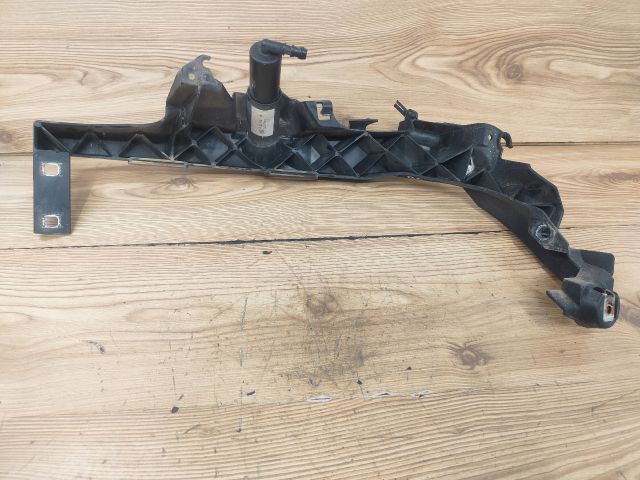 bontott BMW 3 E91 Bal Fényszórómosó Fúvóka