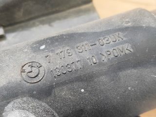 bontott BMW 3 E91 Bal Fényszórómosó Fúvóka