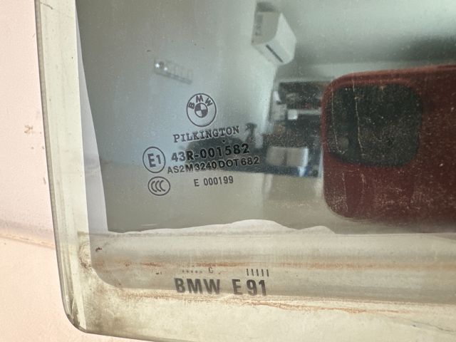bontott BMW 3 E91 Bal hátsó Ablak