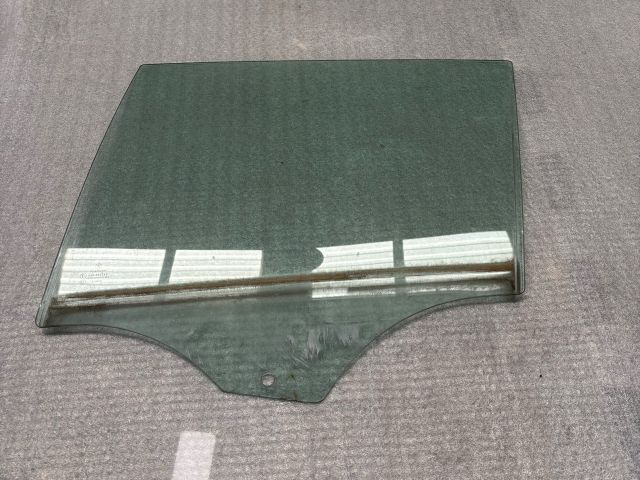 bontott BMW 3 E91 Bal hátsó Ablak