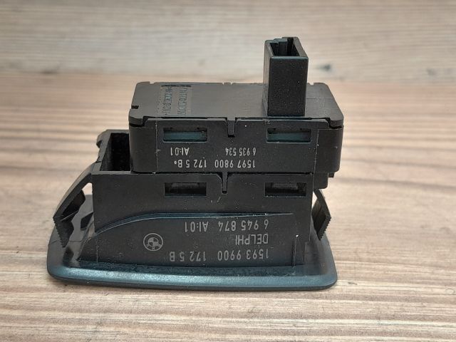 bontott BMW 3 E91 Bal hátsó Ablakemelő Kapcsoló