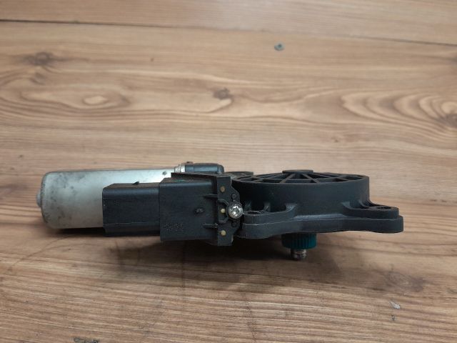 bontott BMW 3 E91 Bal hátsó Ablakemelő Motor