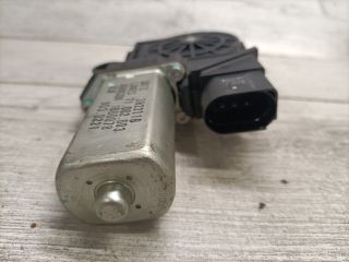 bontott BMW 3 E91 Bal hátsó Ablakemelő Motor