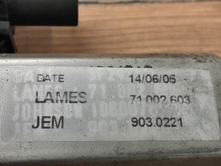 bontott BMW 3 E91 Bal hátsó Ablakemelő Motor