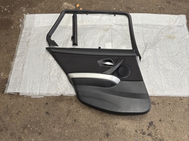 bontott BMW 3 E91 Bal hátsó Ajtó Kárpit