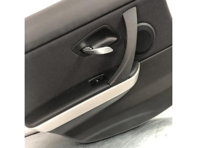 bontott BMW 3 E91 Bal hátsó Ajtó Kárpit