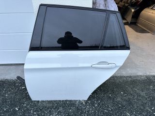 bontott BMW 3 E91 Bal hátsó Ajtó (Részeivel)