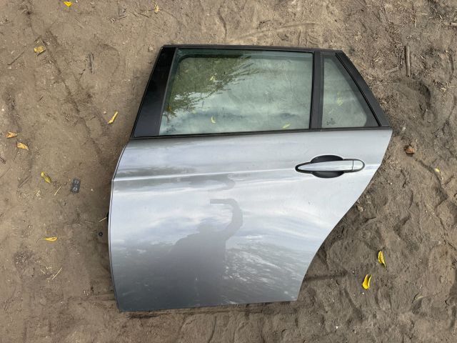 bontott BMW 3 E91 Bal hátsó Ajtó (Részeivel)