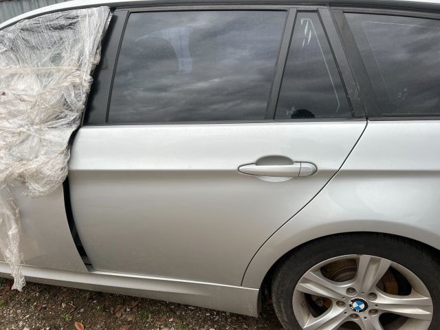bontott BMW 3 E91 Bal hátsó Ajtó (Üres lemez)