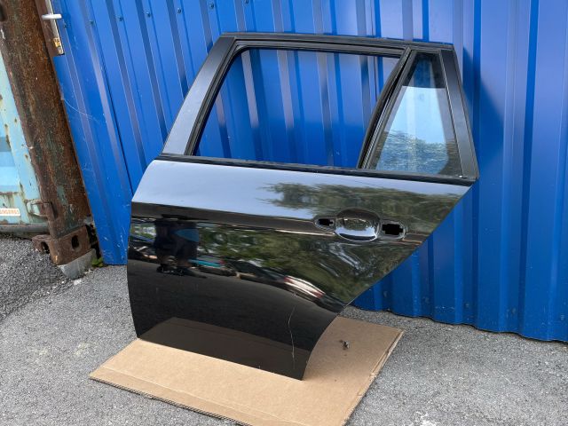 bontott BMW 3 E91 Bal hátsó Ajtó (Üres lemez)