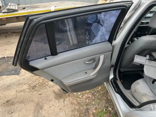 bontott BMW 3 E91 Bal hátsó Ajtó (Üres lemez)