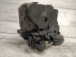 bontott BMW 3 E91 Bal hátsó Ajtózár