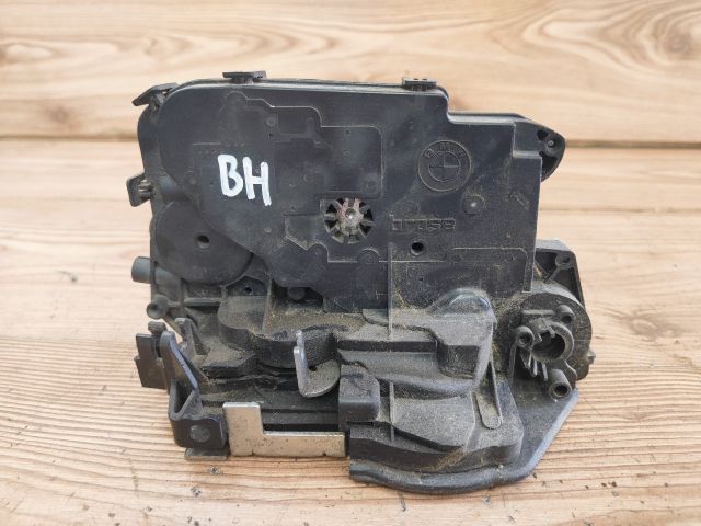 bontott BMW 3 E91 Bal hátsó Ajtózár