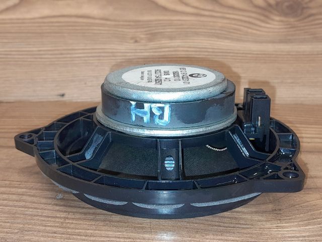 bontott BMW 3 E91 Bal hátsó Hangszóró