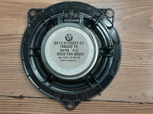 bontott BMW 3 E91 Bal hátsó Hangszóró