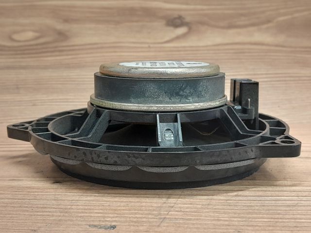 bontott BMW 3 E91 Bal hátsó Hangszóró