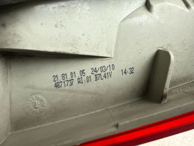 bontott BMW 3 E91 Bal Hátsó Lámpa