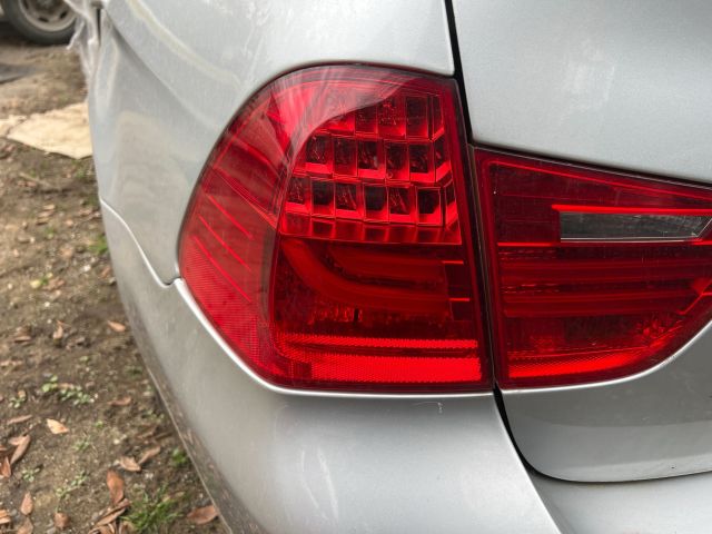 bontott BMW 3 E91 Bal Hátsó Lámpa