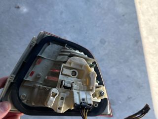 bontott BMW 3 E91 Bal Hátsó Lámpa