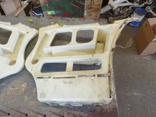 bontott BMW 3 E91 Bal hátsó Lökhárító Tartó (Műanyag)