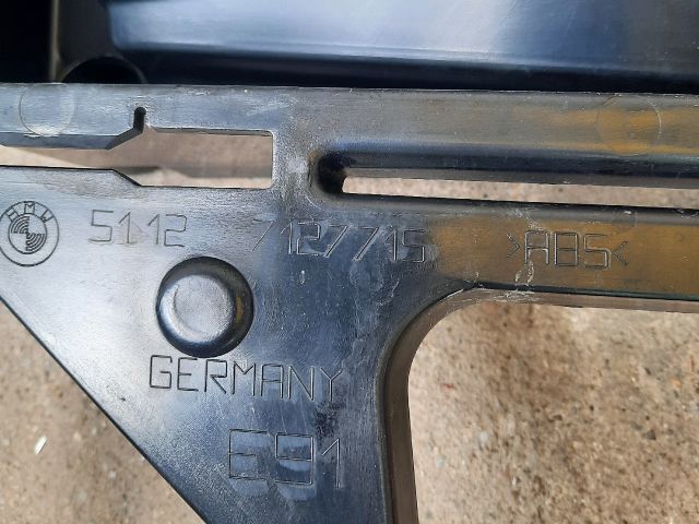 bontott BMW 3 E91 Bal hátsó Lökhárító Tartó (Műanyag)