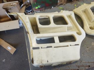 bontott BMW 3 E91 Bal hátsó Lökhárító Tartó (Műanyag)