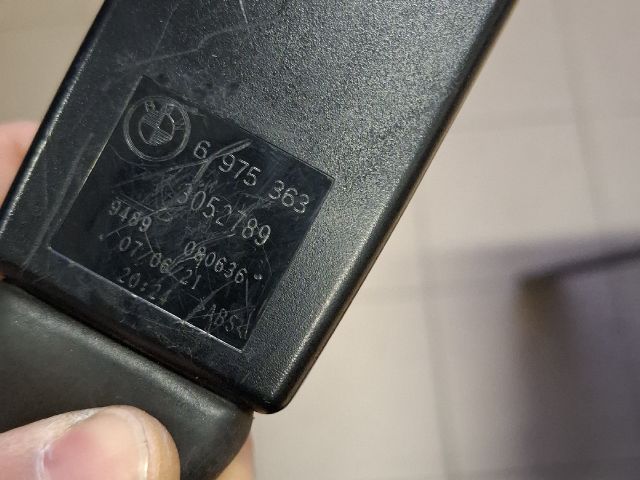 bontott BMW 3 E91 Bal hátsó Övfeszítő