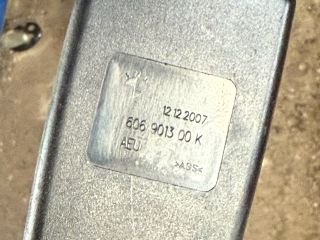 bontott BMW 3 E91 Bal hátsó Övfeszítő