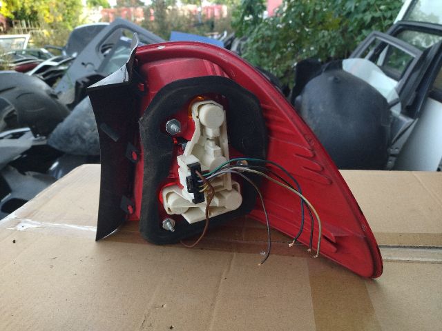 bontott BMW 3 E91 Bal Külső Hátsó Lámpa