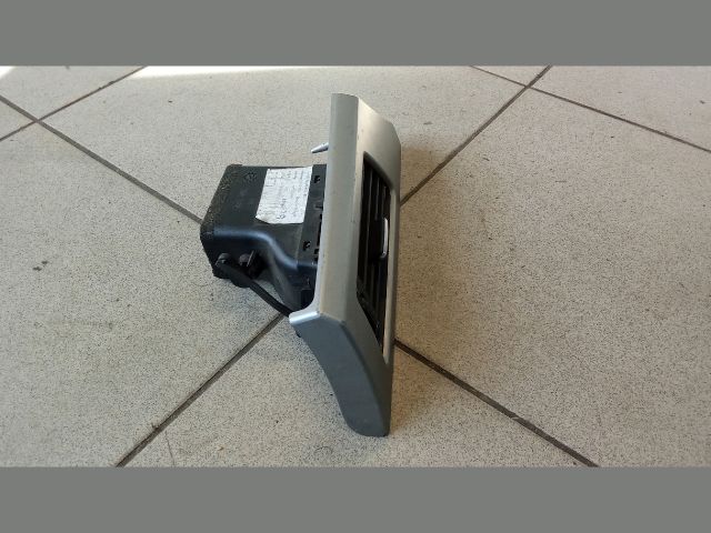 bontott BMW 3 E91 Bal Szellőző