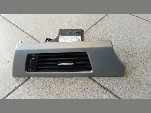 bontott BMW 3 E91 Bal Szellőző