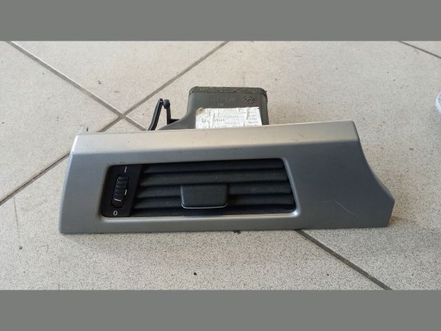 bontott BMW 3 E91 Bal Szellőző