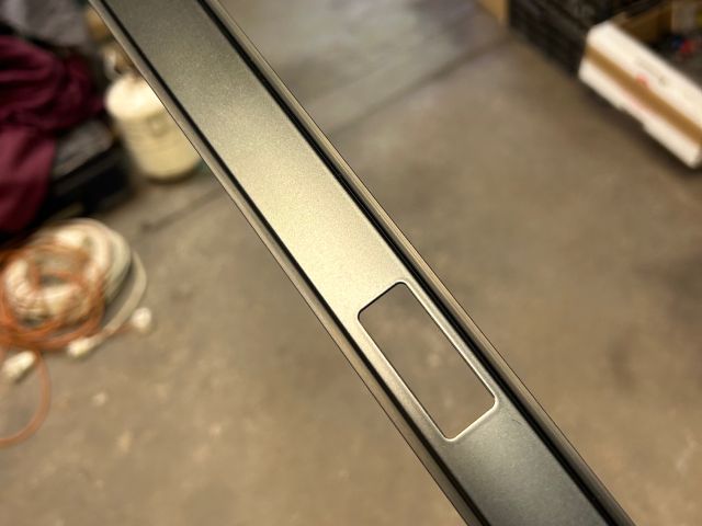 bontott BMW 3 E91 Bal Tetősín