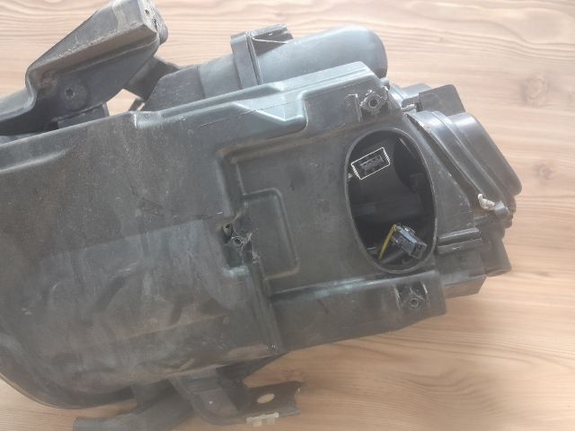 bontott BMW 3 E91 Bal Xenon Fényszóró