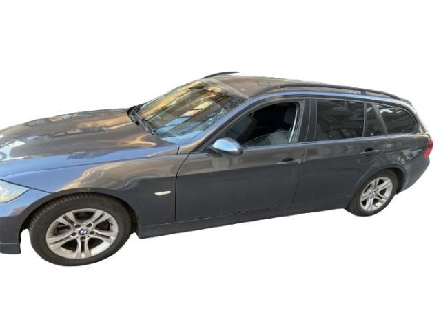 bontott BMW 3 E91 Biztosítéktábla Doboz