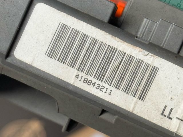 bontott BMW 3 E91 Biztosítéktábla Utastér