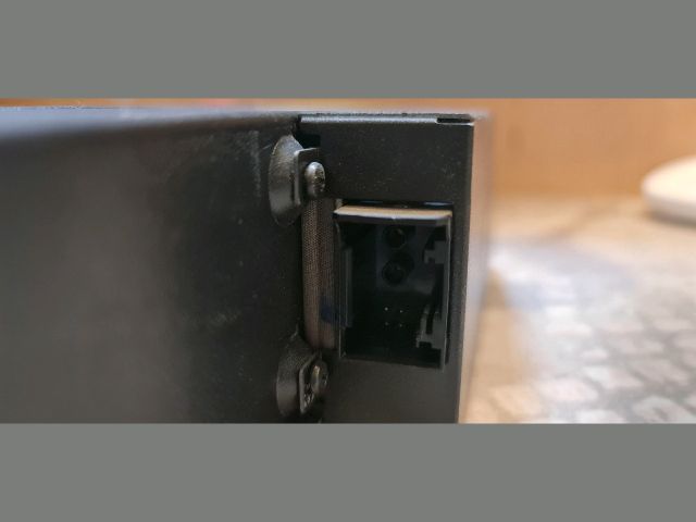 bontott BMW 3 E91 CD / DVD Tár