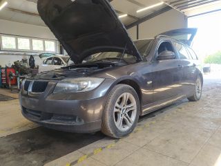 bontott BMW 3 E91 Csomagtér Világítás