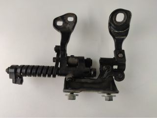 bontott BMW 3 E91 Csomagtérajtó Bal Zsanér