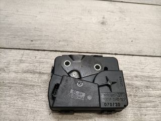 bontott BMW 3 E91 Csomagtérajtó Zárszerkezet