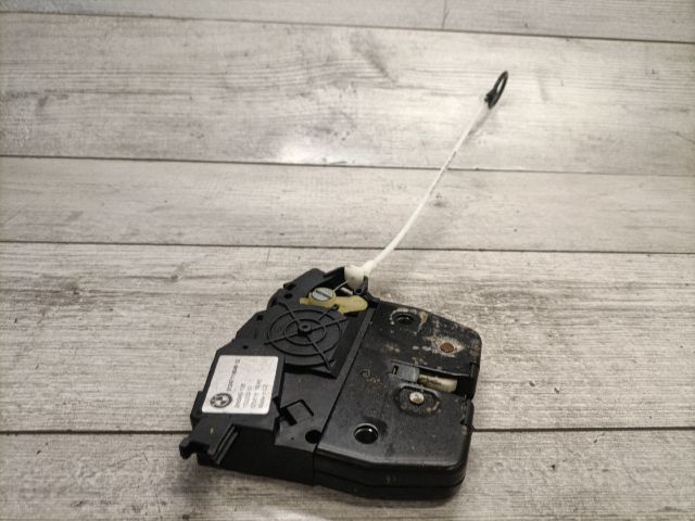 bontott BMW 3 E91 Csomagtérajtó Zárszerkezet